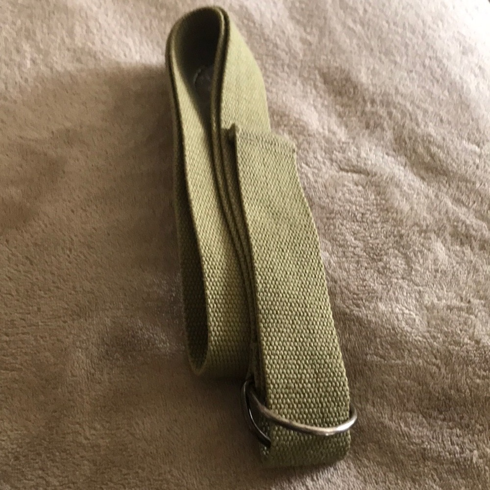 A Boy’s adjustable belt